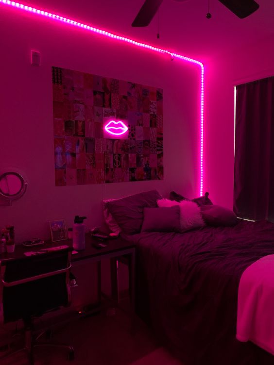 Lips - Pink LED Neon Sign
