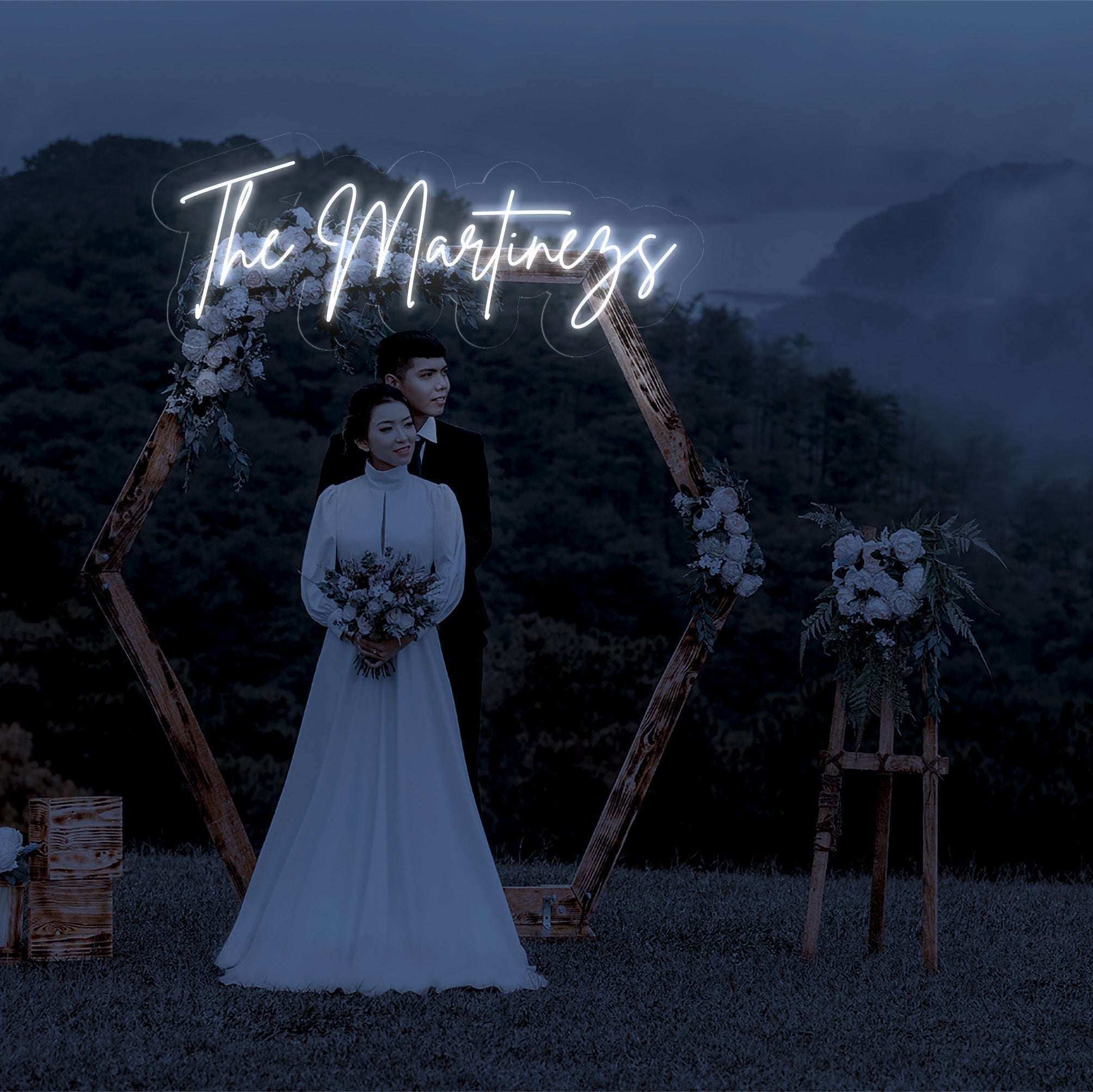 The Martinezs - LED Neon Family Name Wedding Sign